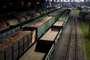 «Укрзалізниця» відновила перевезення агропродукції через Польщу