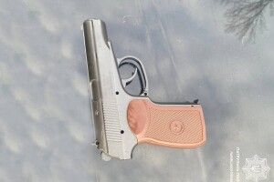 В хід пішла зброя: рівнянин і мешканець Закарпаття не поділили дорогу