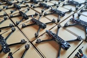 Вантажний автомобіль та дрони: міська рада з Волині передасть партію техніки на фронт 