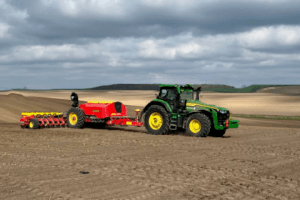 Волинські аграрії майже завершили посів ярої пшениці 