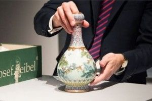 Знайшли в коробці з-під взуття і продали за 16 млн євро