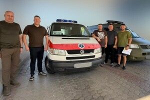 Волиняни озброїли 100-ту бригаду медичними авто