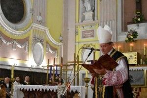 У луцькому костелі святих Петра і Павла вшанували жертв Волинської трагедії