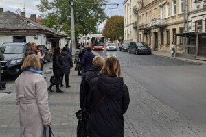 У Луцьку сталася аварія на тролейбусній лінії (Фото)