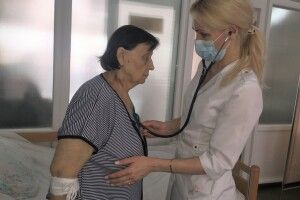У Ковелі 78-річній жінці зробили унікальну операцію на відкритому серці