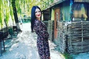 «Чи є на Волині де дівчина, як та Анночка, – кароока, чорнобровая поштарочка?» (Відео)