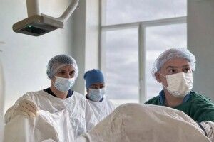 На Волині лікарі видалили уражену нирку через мінімальні розрізи