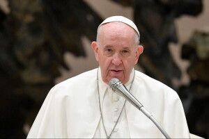 Папа Римський назвав відплиття українських зерновозів «знаком надії»