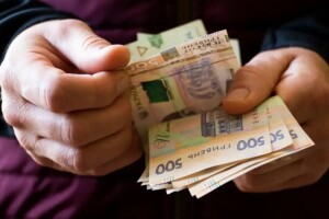 У Володимирі жителям розподілили матеріальну допомогу