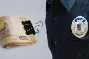 На Волині військовослужбовець напідпитку пропонував поліцейським 4000 гривень хабаря