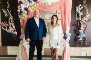 У волинському РАЦСі похвалилися особливим шлюбом під завісу 2021 (Фото)