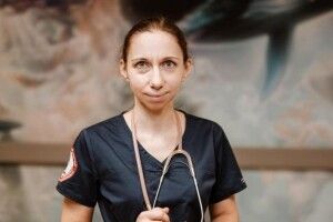 «Рятувала дітей з раком крові»: під час обстрілу Києва загинула молода лікарка  
