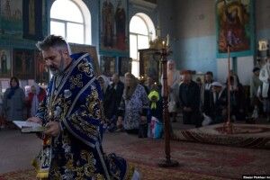 В анексованому Сімферополі прихожани ПЦУ провели жалобну панахиду за жертвами Голодомору