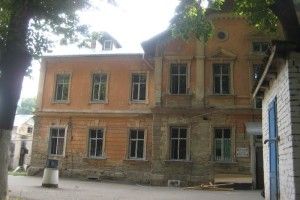 Скандал через психлікарню: у Чернівцях заявляють про рейдерське захоплення