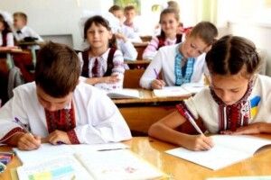На Волині відоме агропідприємство преміювало майже 600 талановитих школярів