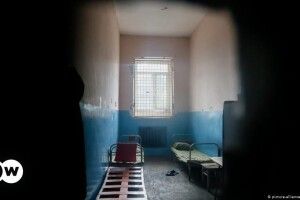 Двічі протягом року: засуджений волинянин прорив отвір у стіні камери 