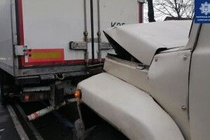 У Луцьку зіткнулись дві вантажівки