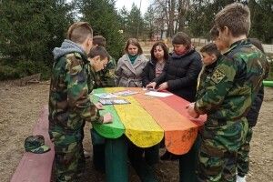 Юні лісівники пізнавально розважилися в «зеленому класі» (Фото)