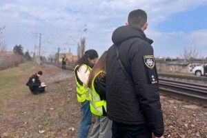 На залізниці у Києві загинув малолітній хлопець