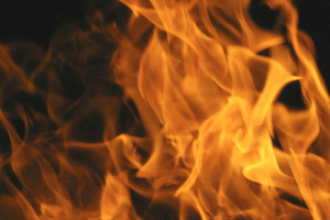 В обласному центрі вночі згоріла автівка (Відео)