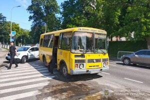 На Волині автобус збив на пішоходному переході 9-річну дитину