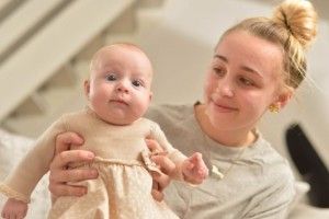 Жінка впала в кому уві сні. Коли прокинулась, дізналася, що народила