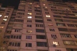 У Рівному чоловік випав з висоти восьмого поверху