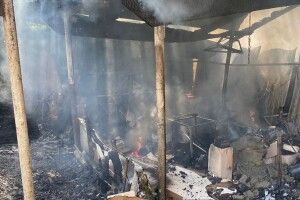 12 вогнеборців змогли врятувати будинок під час пожежі у Клевані-2 (Фото)