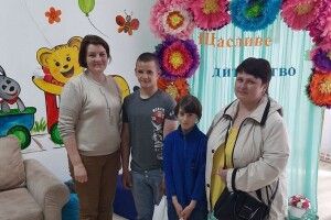 Громада на Волині вручила подарунки дітям без батьківського піклування (Фото)