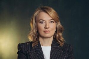 Олена Шуляк розповіла, що партійці «Слуги Народу» передали армії від початку війни 