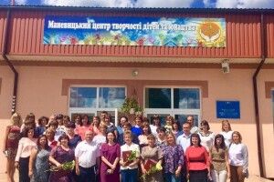 У кожній школі Маневиччини до 1 вересня встановлять урни для сортування сміття