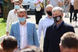 Порошенко у Дрогобичі: санкції від Росії – як відзнака за оборону України