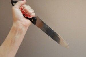 У Луцьку жінка намагалася вбити дитину і вчинити самогубство 
