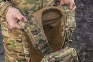 На Волині чиновник продав плитоноски для військових, які отримав безкоштовно