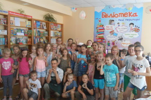Анатолій Філозоф перетворював дітлахів на майстрів-скульпторів