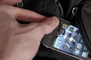У Рожищі поліцейські розкрили крадіжку мобільного телефону 