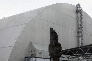 Порошенко в роковини Чорнобильської катастрофи: росія продовжує свій ядерний шантаж