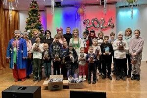 У громаді на Волині діти пільгових категорій отримали солодкі подарунки