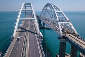 В ОП пояснили, чому мають демонтувати Керченський міст 