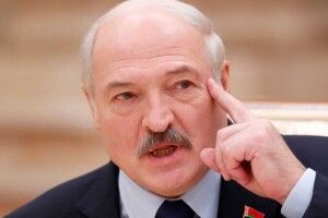 Лукашенко назвав Зеленського «безголовим» і пообіцяв воювати проти України 