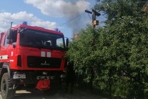 На Рівненщині спалахнула хата (Фото)