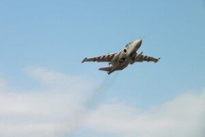 В Очакові збили російський літак, пілотів взяли в полон