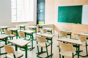 Школам рекомендували оголосити двотижневі канікули