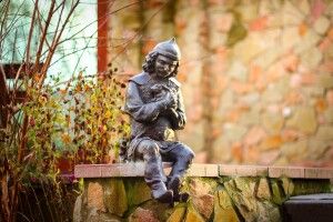 У зоопарку – Франьо, біля залізничного вокзалу – Зустрічайко, а на сонячному годиннику – Зірко. В Луцьку дали імена кликунам (Фото)