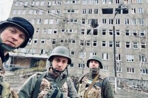 Тарас Тополя розповів про «рускій мір» в Харкові: «На дверній ручці російський герб»