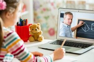 У Луцьку школи на два дні переходять на дистанційне навчання