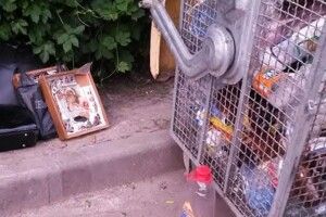 В обласному центрі Волині на смітник викинули… ікони 