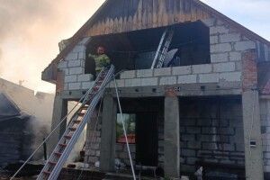 У селі на Волині пожежа знищила два будинки