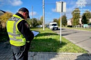 Патрульні розпочали практичний етап обстеження автомобільних доріг