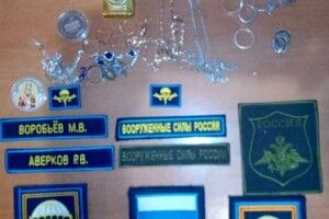 Золото та срібло знайшли воїни ЗСУ під час зачистки звільненного села Херсонщини у десантників РФ